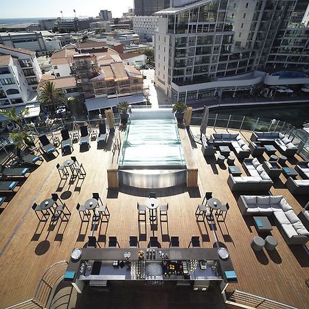 Sunborn Gibraltar Hotel Buitenkant foto