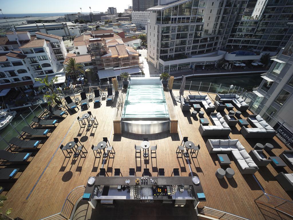 Sunborn Gibraltar Hotel Buitenkant foto