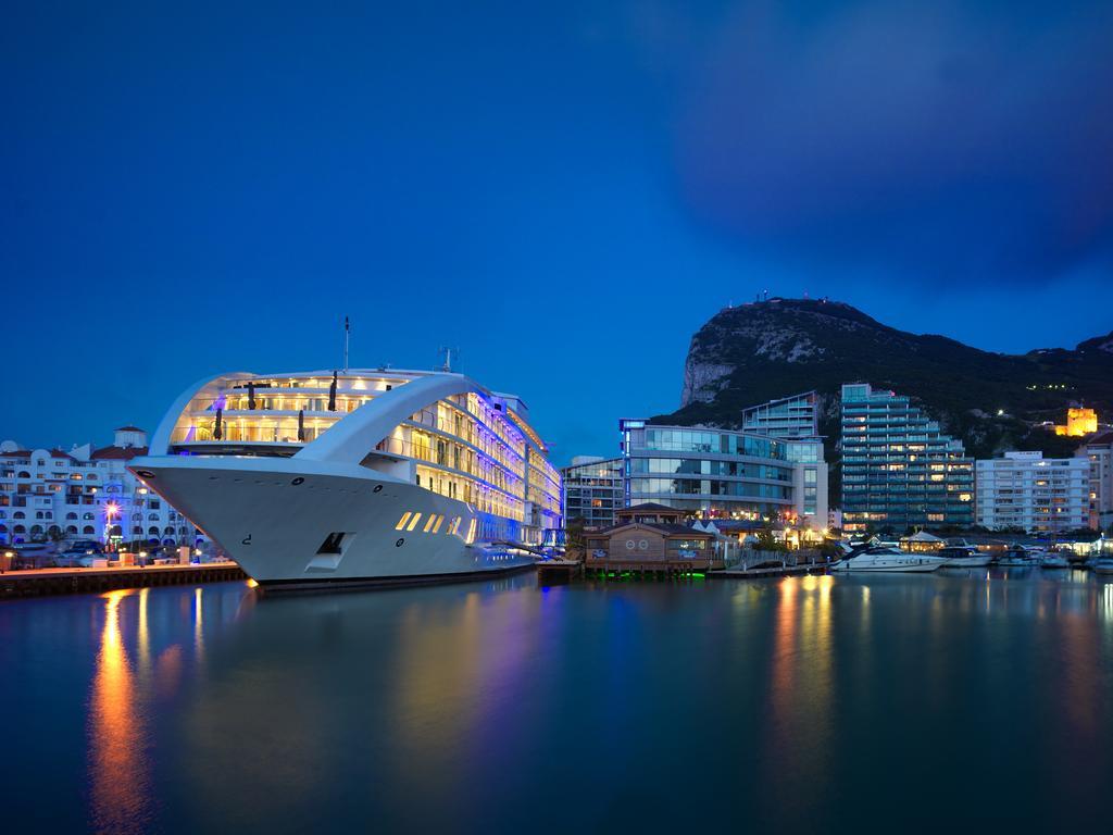 Sunborn Gibraltar Hotel Buitenkant foto