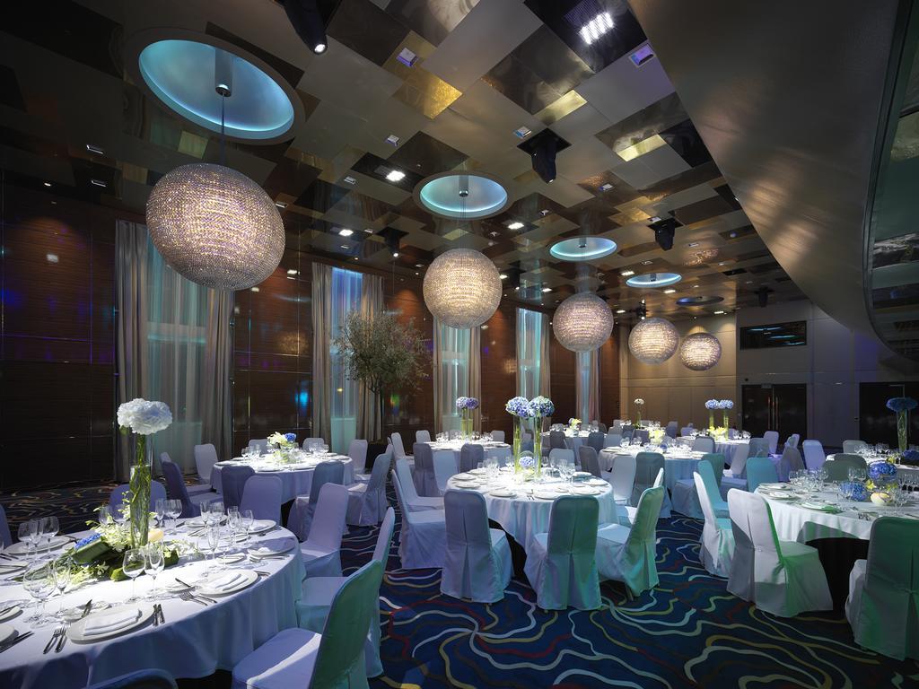 Sunborn Gibraltar Hotel Buitenkant foto