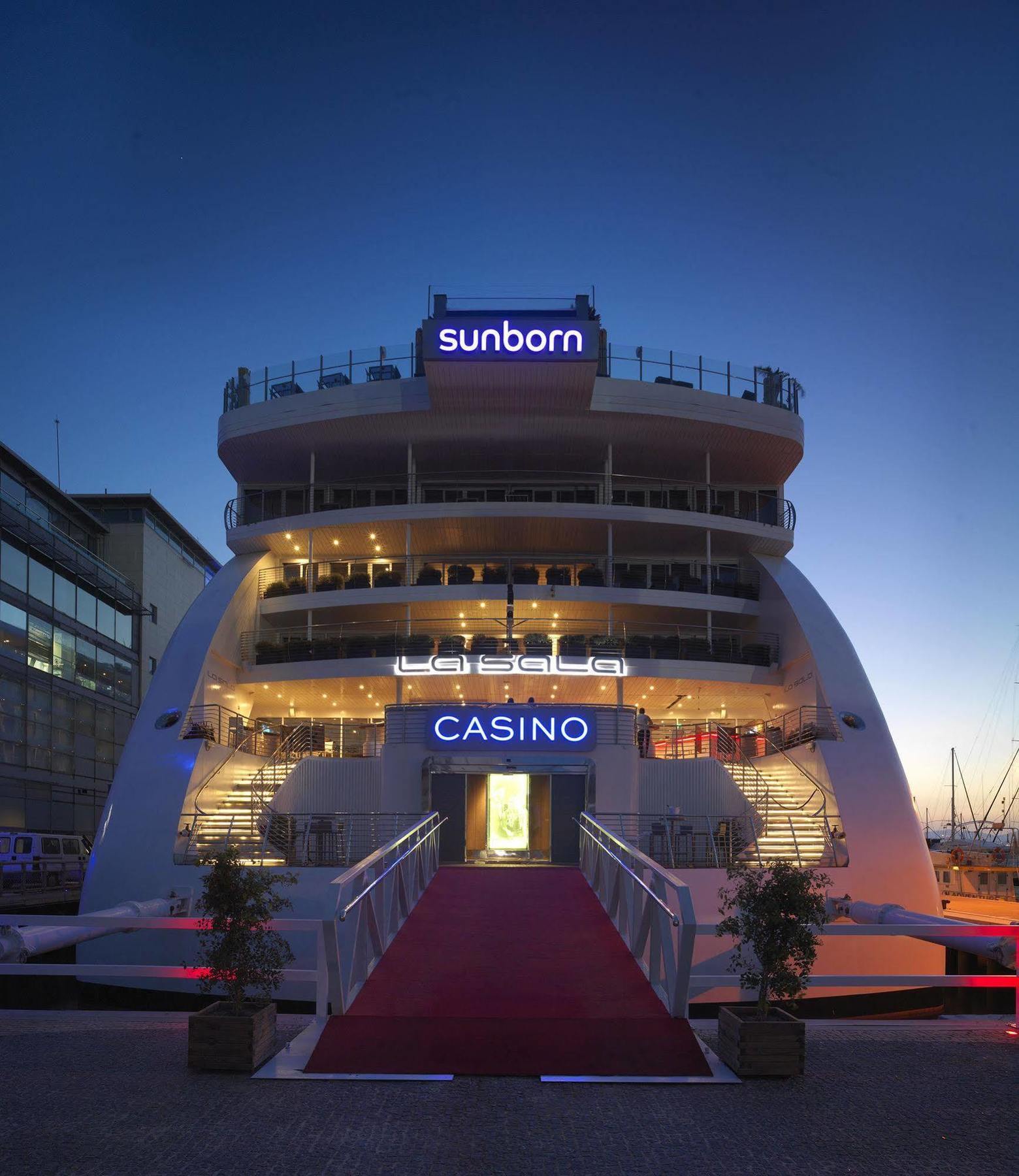 Sunborn Gibraltar Hotel Buitenkant foto